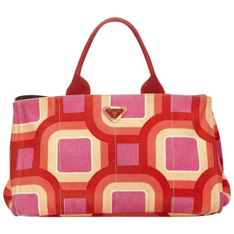 prada tüte